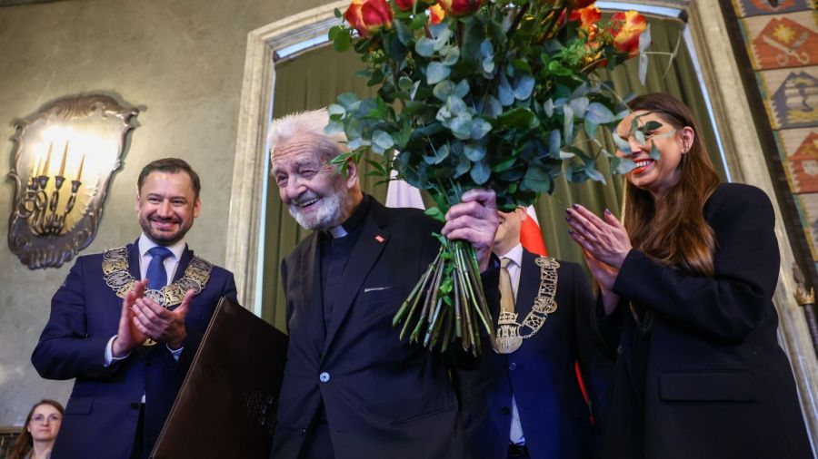 Ks. Adam Boniecki Honorowym Obywatelem Krakowa