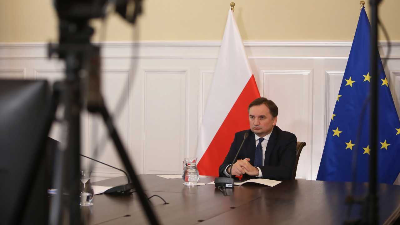 Minister sprawiedliwości Zbigniew Ziobro (fot. PAP/Leszek Szymański) Minister sprawiedliwości Zbigniew Ziobro (fot. PAP/Leszek Szymański)