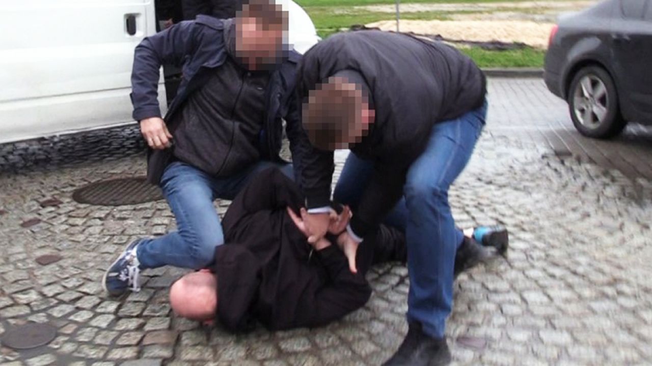 Policjanci rozwiązali sprawy sześciu zabójstw sprzed 20 lat (fot. policja.pl) Policjanci rozwiązali sprawy sześciu zabójstw sprzed 20 lat (fot. policja.pl)
