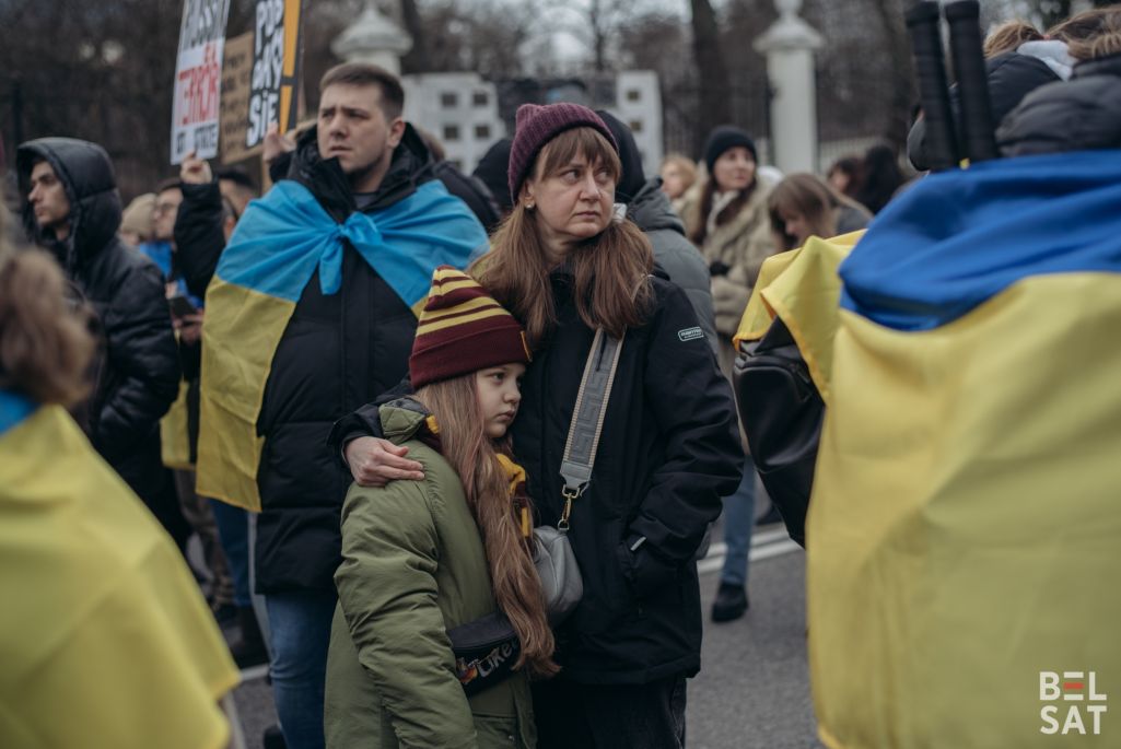 Здымак мае ілюстрацыйны характар. Мітынг ля расейскай амбасады з нагоды поўнамаштабнага ўварвання Расеі ва Украіну. Варшава, Польшча. 24 лютага 2024 года. (Фота: Міра Ляселішская / Белсат)