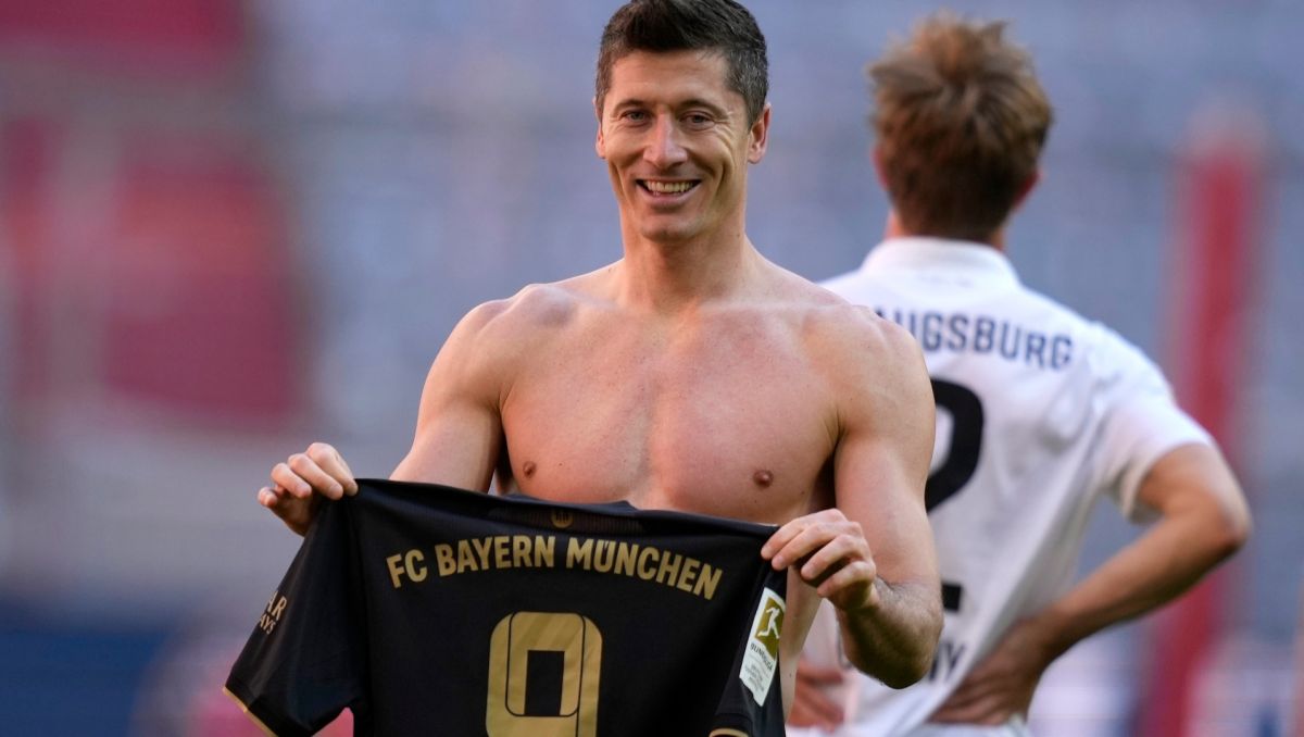 Robert Lewandowski O Pobitym Rekordzie Czuje Sie Jak W Filmie Science Fiction Sport Tvp Pl