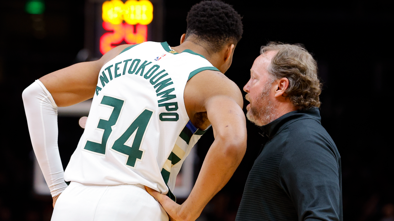 Mike Budenholzer i Giannis Anteto