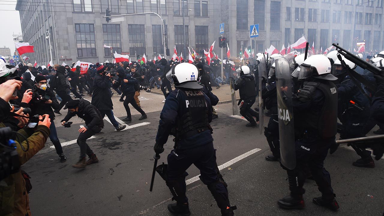 W środę ulicami Warszawy przeszedł Marsz Niepodległości (fot. Forum/Adam Chelstowski)