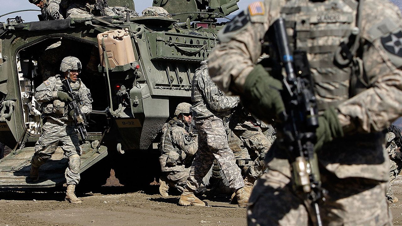 20 tys. amerykańskich żołnierzy weźmie udział w największych od ćwierć wieku ćwiczeniach przerzucania wojska przez Atlantyk do krajów europejskich (fot. Chung Sung-Jun/Getty Images)