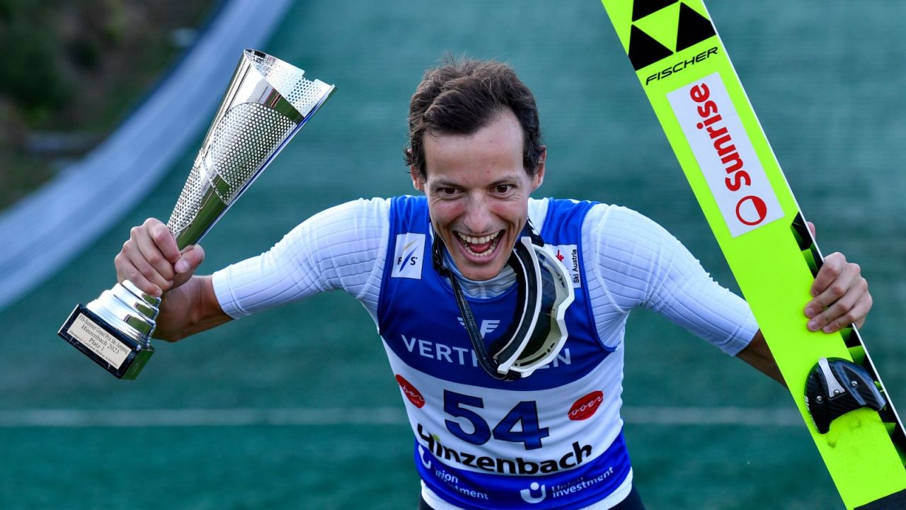Gregor Deschwanden po wygranej w Hinzenbach (fot. Getty)