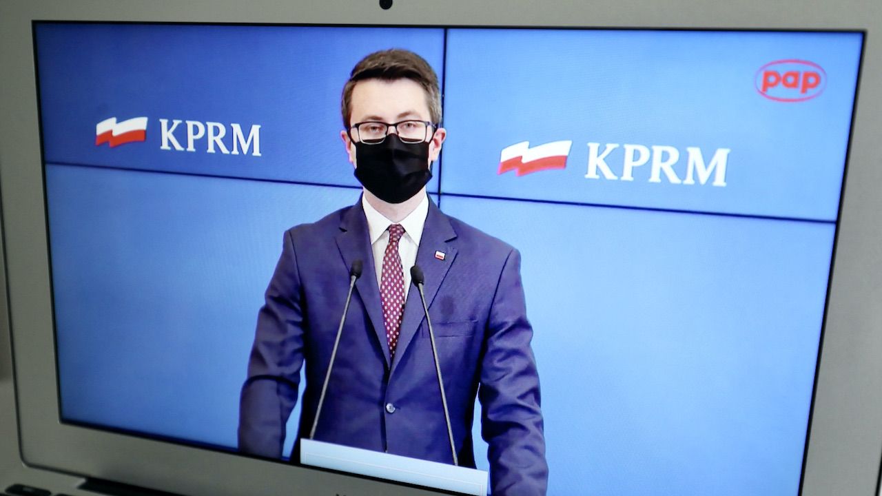Wkrótce będzie działać 6,5 tys. punktów szczepień (fot. PAP/Paweł Supernak) Wkrótce będzie działać 6,5 tys. punktów szczepień (fot. PAP/Paweł Supernak)