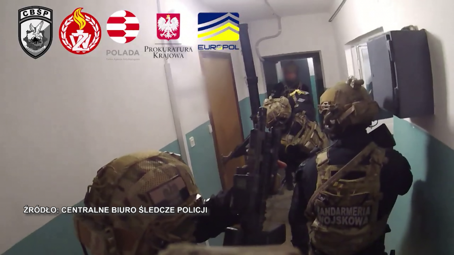 Mamili wizją „napakowanych mięśni”. Gigantyczna fabryka sterydów zlikwidowana!  Fot. TVP3 Katowice