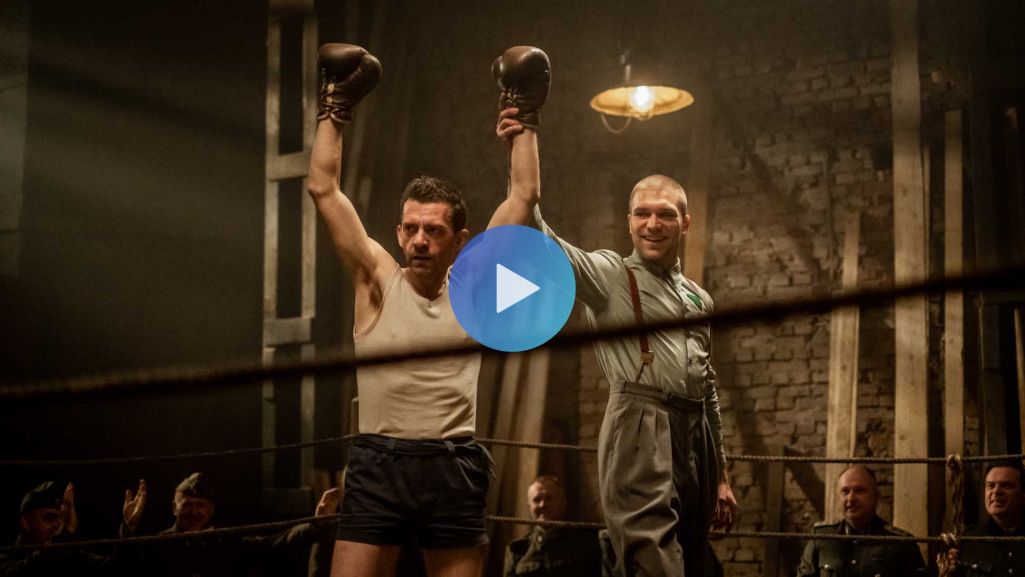 W filmie „Mistrz” Piotr Głowacki odtworzył postać legendarnego boksera Tadeusza „Teddy’ego” Pietrzykowskiego. Fot. Materiały prasowe TVP