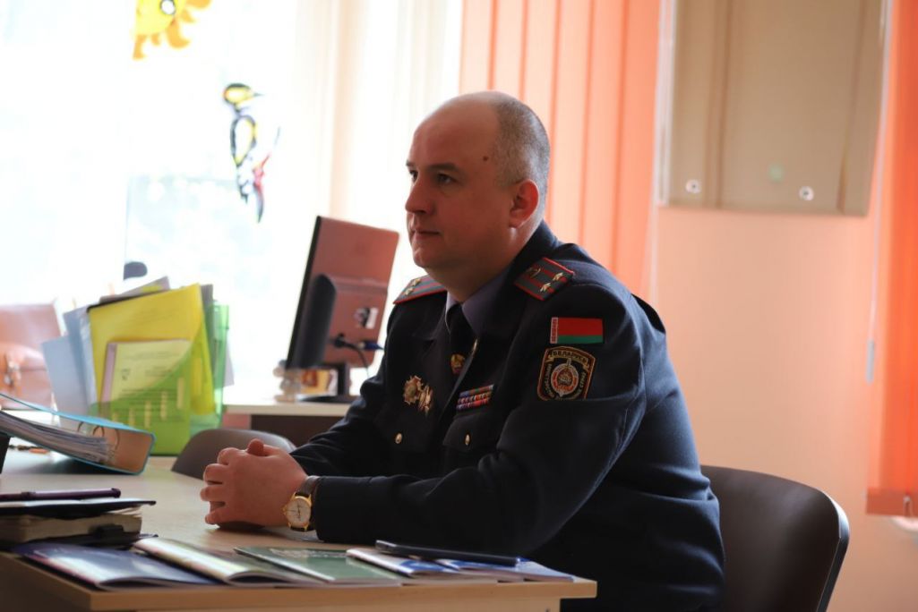 Намеснік начальніка Завадскога РУУС Менску Дзмітрый Шумілін. (Фота: police_minsk / Telegram)