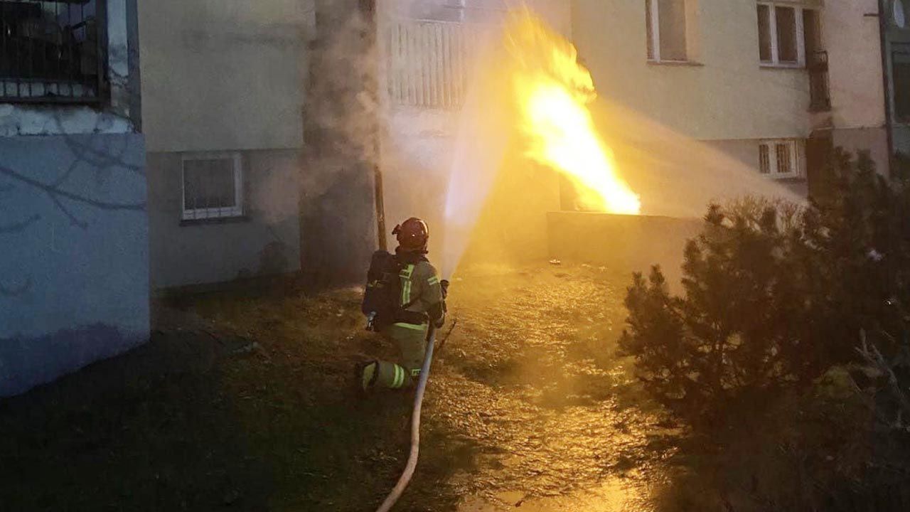 Na miejsce przyjechała straż pożarna (fot. FB/Komenda Miejska PSP m.st. Warszawy)