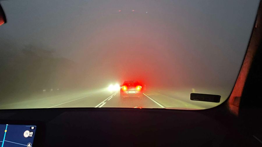 Gęsta mgła w całej Polsce. Trasa Kalisz - Poznań przez Pyzdry, Miłosław (fot. Natalia Jankowska)