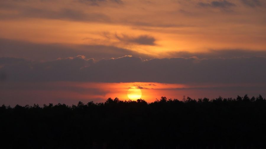 Wysokie temperatury nocą nie pozwalają na odpoczynek. Fot. Pixabay.com
