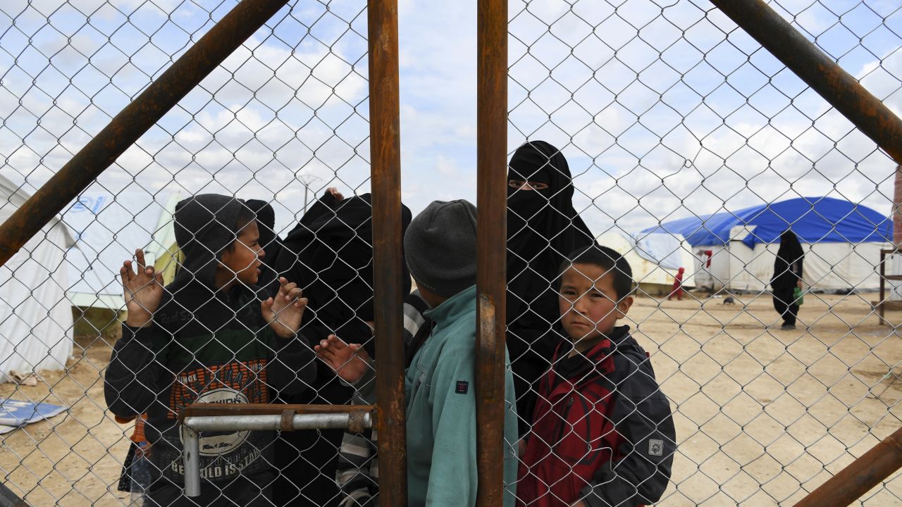 Holandia musi repatriować dzieci z obozu w Syrii (fot. GettyImages/Kate Geraghty/Fairfax Media) Holandia musi repatriować dzieci z obozu w Syrii (fot. GettyImages/Kate Geraghty/Fairfax Media)