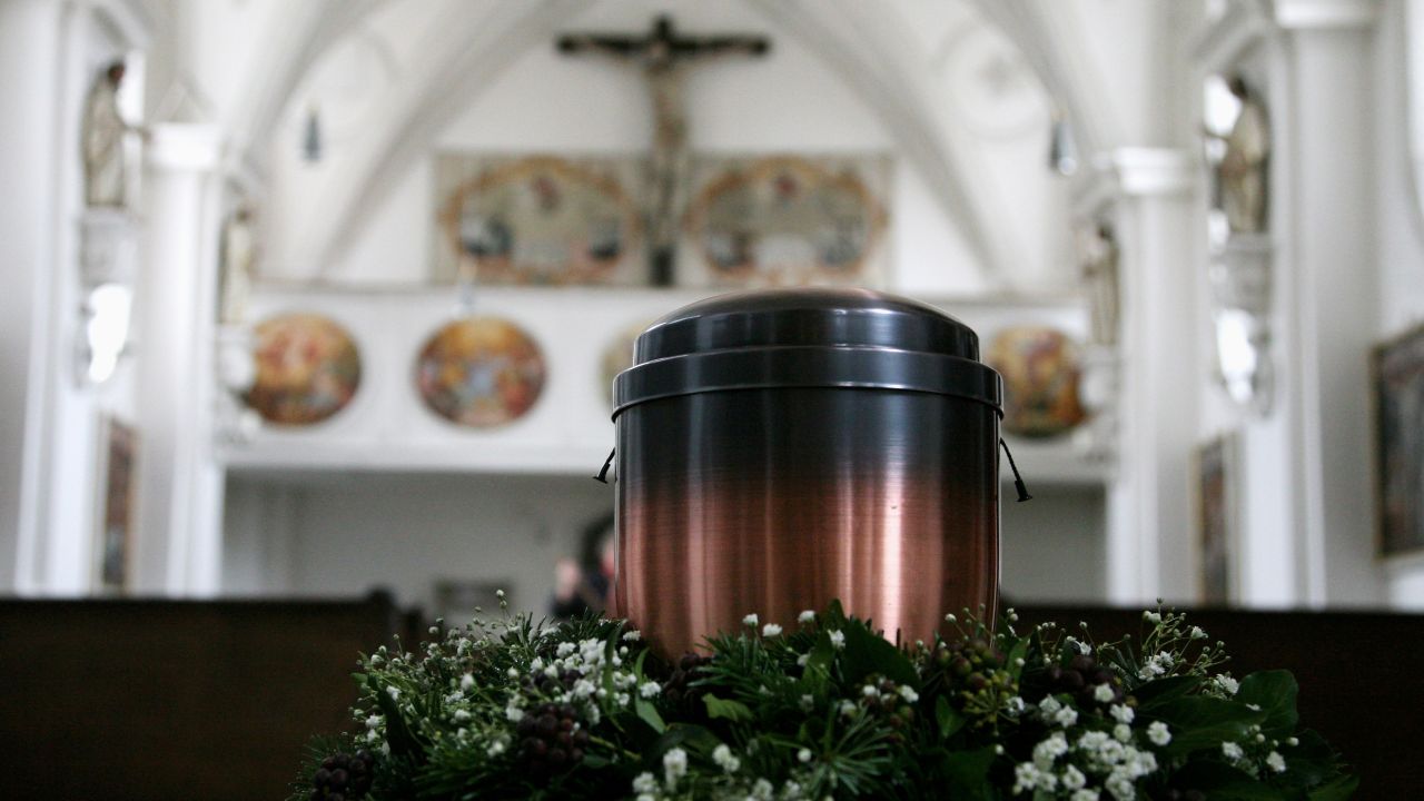 Poszukiwania urny trwały 10 dni (fot. Johannes Simon / Staff / Getty Images) Poszukiwania urny trwały 10 dni (fot. Johannes Simon / Staff / Getty Images)