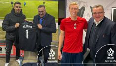 Czesław Michniewicz i Gabriel Slonina oraz Adam Buksa (fot. PZPN)