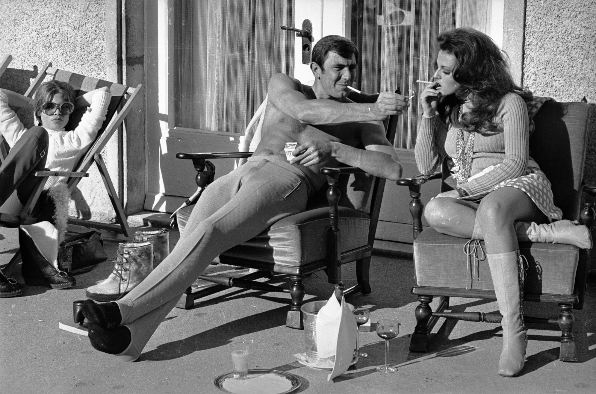 George Lazenby podczas kręcenia filmu o Jamesie Bondzie „W tajnej służbie Jej Królewskiej Mości”. Fot. Hulton Archive/Getty Images