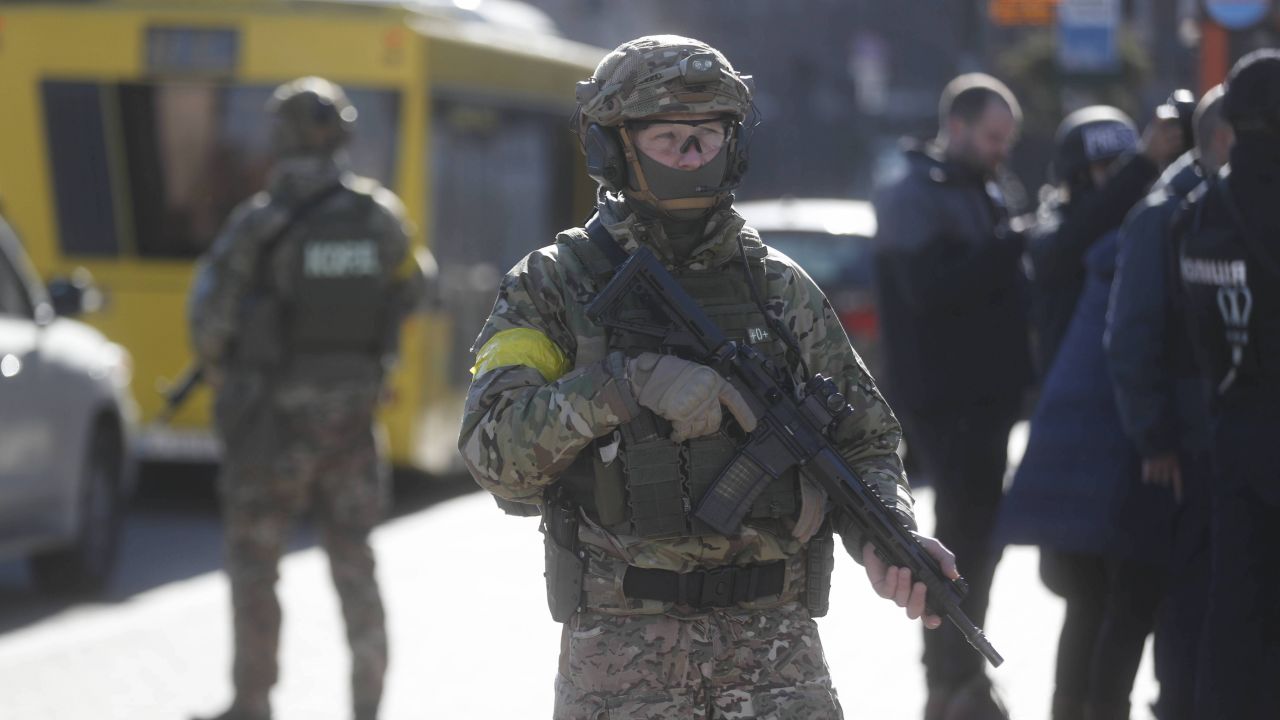 „Grupy Wagnera” narazie bez sukcesów. Ukraińscy żołnierze bardzo skuteczni (fot. EPA/ZURAB KURTSIKIDZE, PAP/EPA)