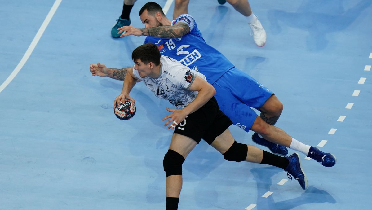 Halil Jaganjac z Nexe i Leon Susnja z Orlen Wisły Płock