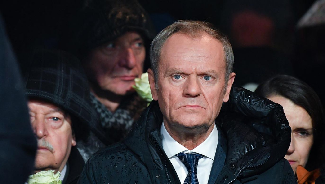 Donald Tusk zalicza wizerunkowe wpadki (fot. PAP/Jan Dzban)