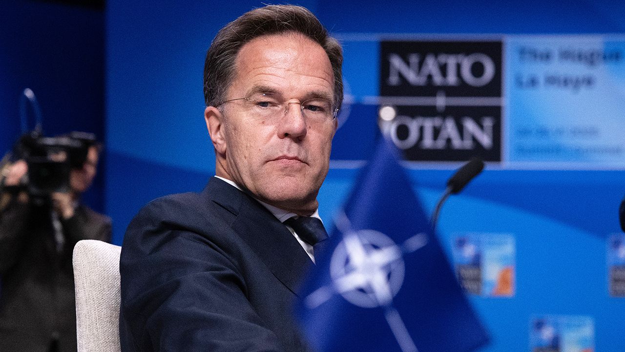 Broń i amunicja dla Ukrainy. Państwa NATO zrobią zrzutkę