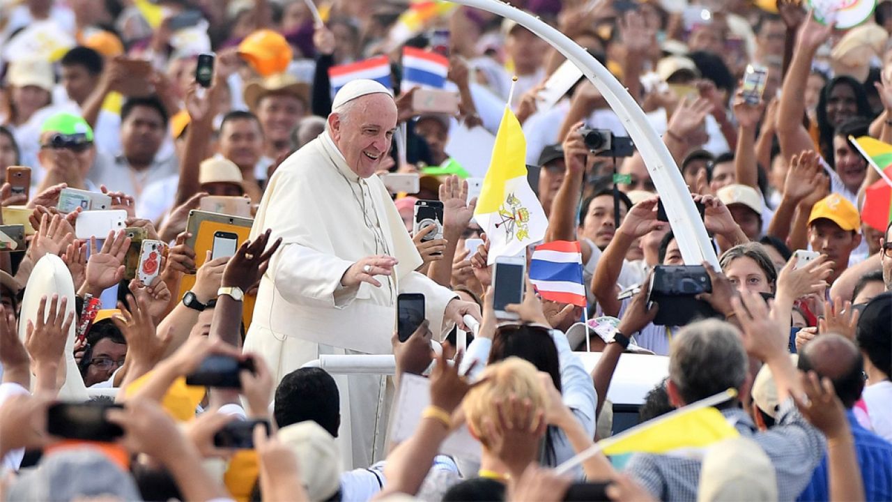 We mszy św. z udziałem Franciszka wzięło udział ponad 150 tys. wiernych (fot. PAP/EPA/ETTORE FERRARI) We mszy św. z udziałem Franciszka wzięło udział ponad 150 tys. wiernych (fot. PAP/EPA/ETTORE FERRARI)