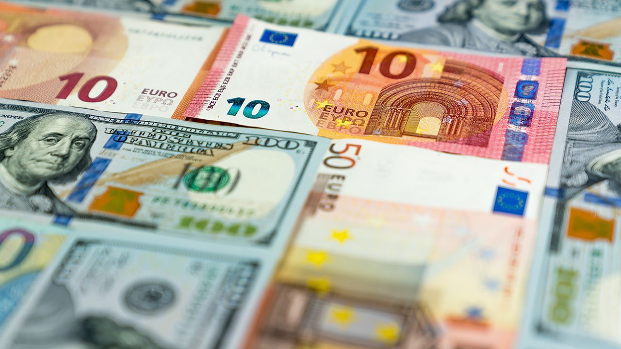Kursy walut EUR, USD, CHF w czwartek 31 lipca 2025 roku. Sprawdź oficjalne kursy NBP