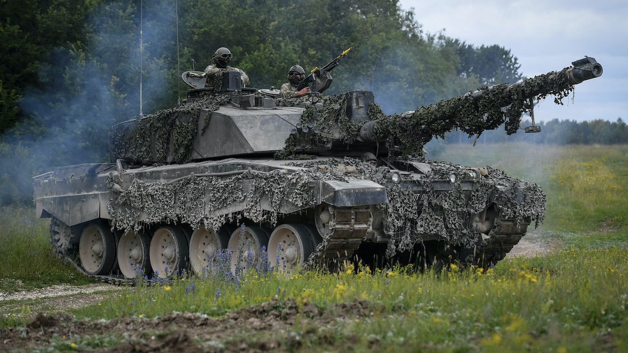 Rosyjscy dowódcy popełnili też podstawowe błędy w planowaniu inwazji (fot. Finnbarr Webster/Getty Images)