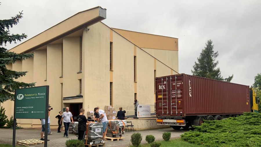 Kontener z pomocą humanitarną dla Kamerunu i Republiki Środkowoafrykańskiej, fot. Natalia Patyk
