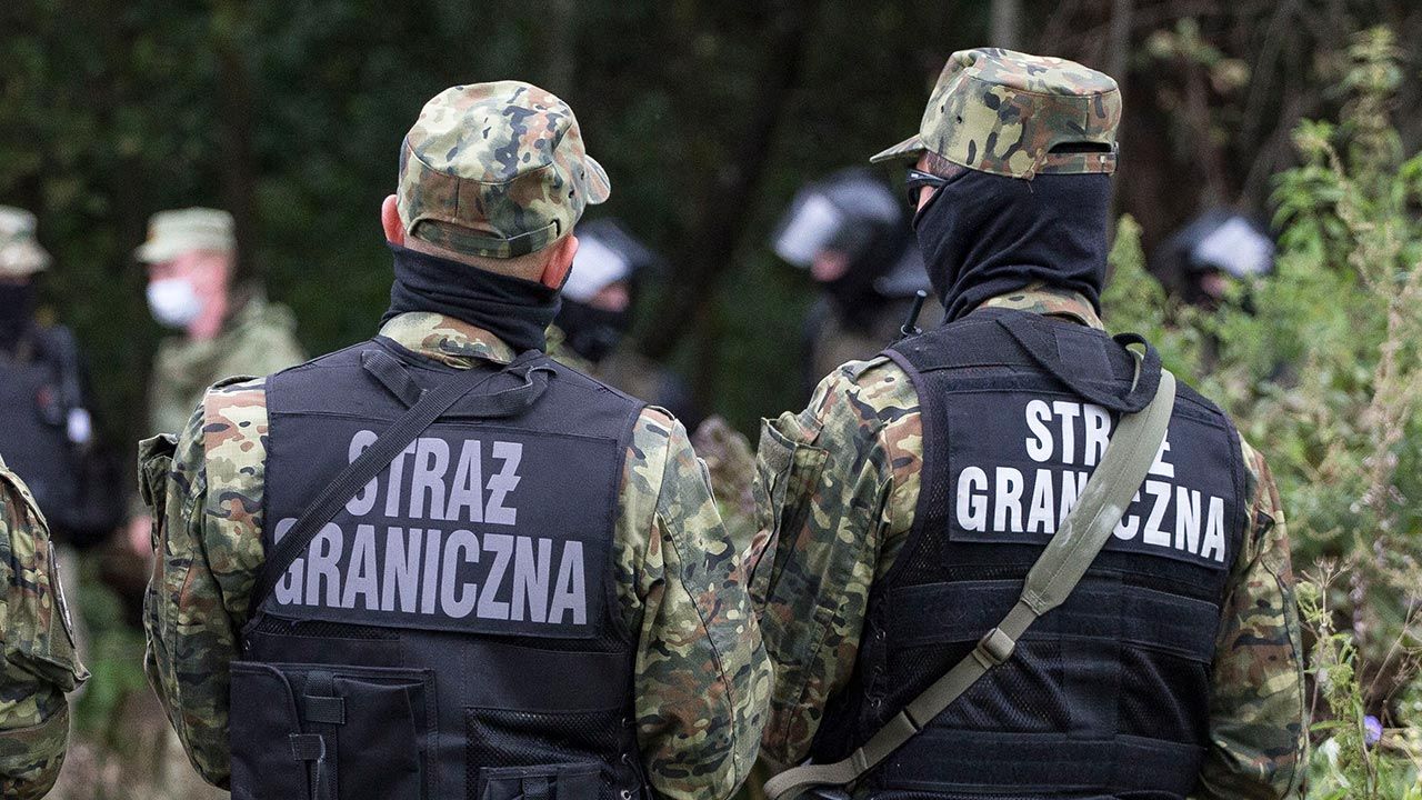 Od początku roku SG zanotowała niemal 40 tys. prób nielegalnego przekroczenia granicy polsko–białoruskiej (fot. Maciej Luczniewski/NurPhoto via Getty Images)