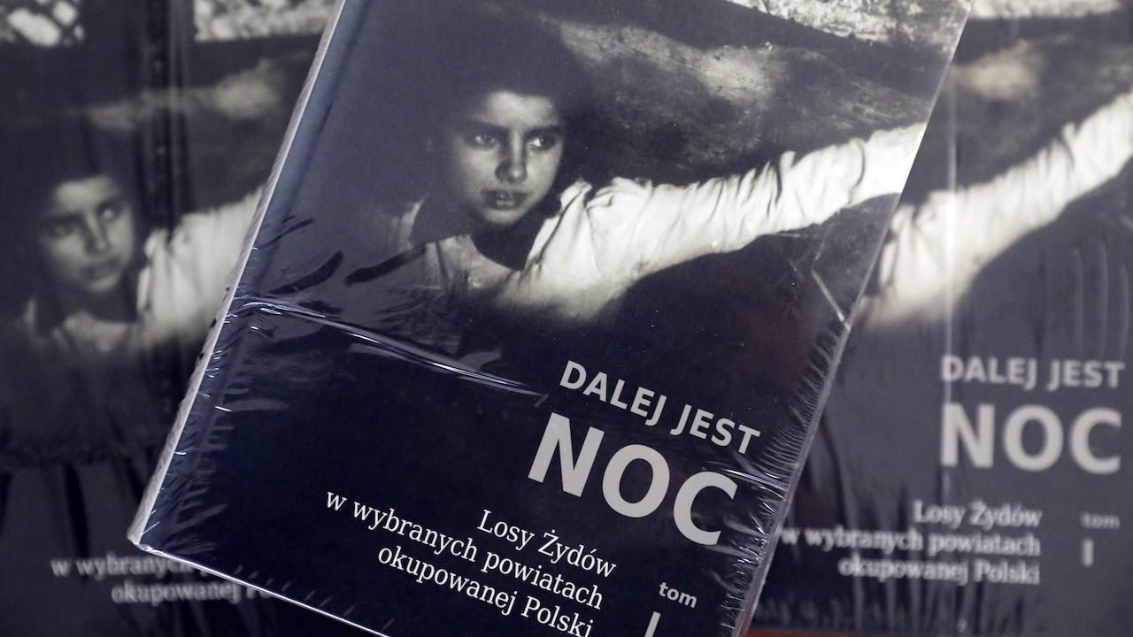 W opracowaniu „Dalej jest noc” prof. Engelking umieściła zmyślone zdarzenia (fot. arch.PAP/Tomasz Gzell) W opracowaniu „Dalej jest noc” prof. Engelking umieściła zmyślone zdarzenia (fot. arch.PAP/Tomasz Gzell)