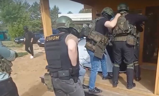 У Маладзечне затрымалі былога жаўнера французскага Замежнага легіёну. (Фота: gpkgovby / Telegram)