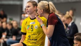 Aleksandra Tomczyk (na zdjęciu z lewej) nie pojedzie do Czarnogóry na ME 2022 (fot. PAP / Maciej Kulczyński)