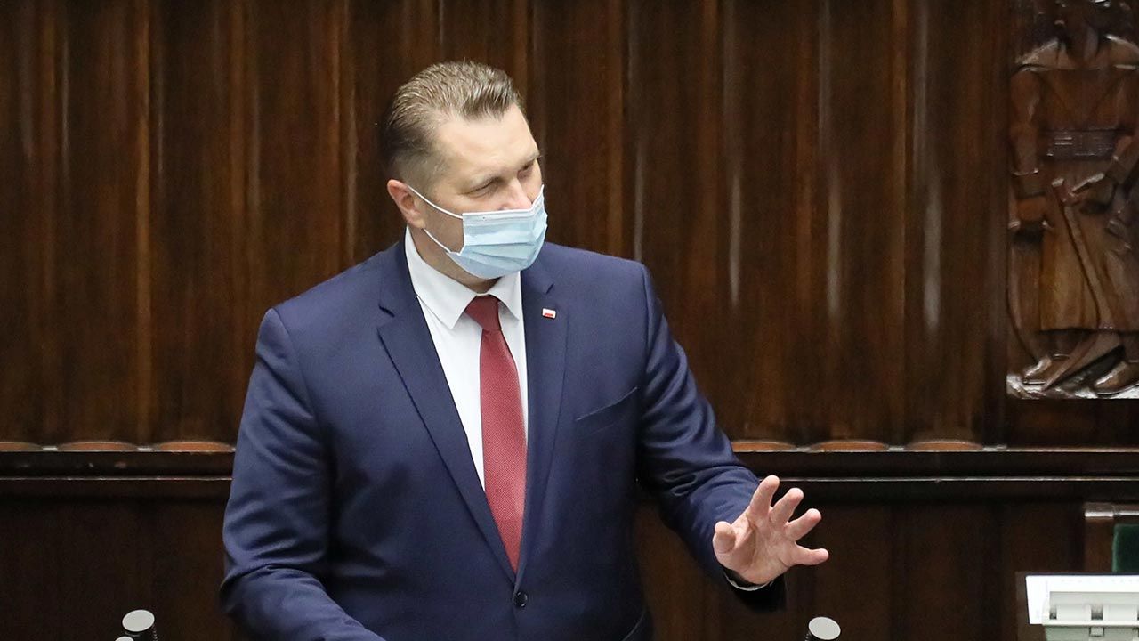 Przemyslaw Czarnek W Zagranicznych Mediach Internauci Komentuja Doniesienia Ws Lgbt Tvp Info
