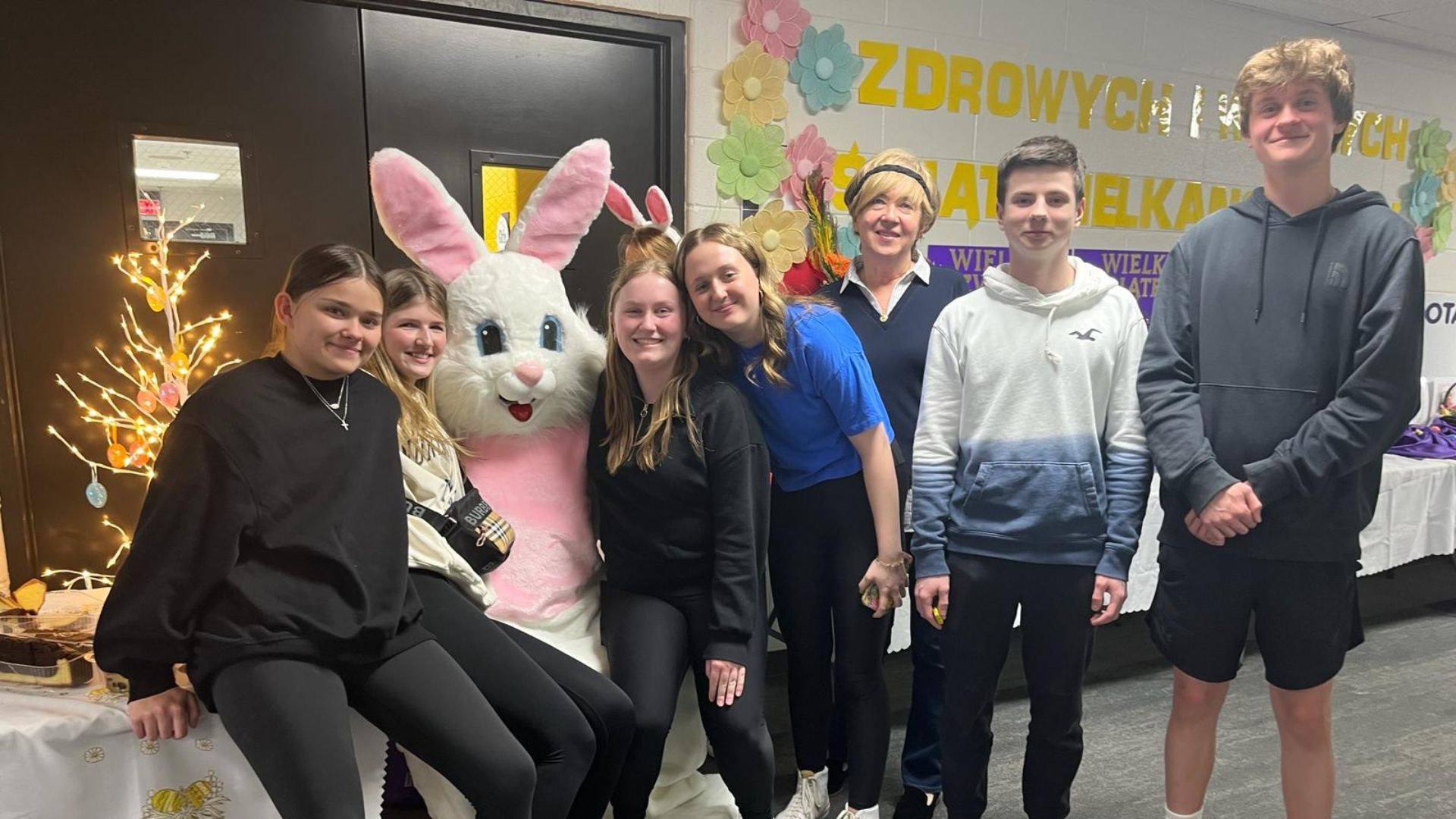 Święta Zmartwychwstania Pańskiego w Polskiej Szkole im. Jana Brzechwy w Tinley Park, fot. Krystyna Skoczeń
