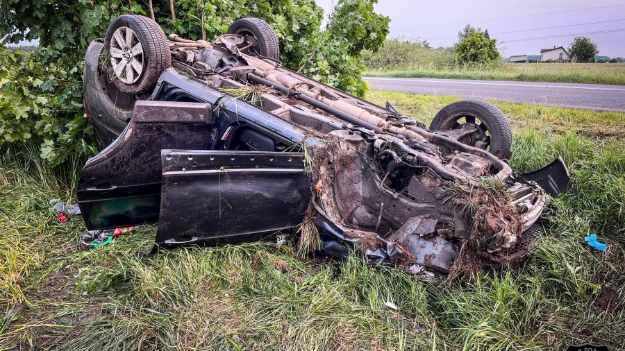 Czarna niedziela na drogach. Tragedia za tragedią (fot. OSP Witkowo