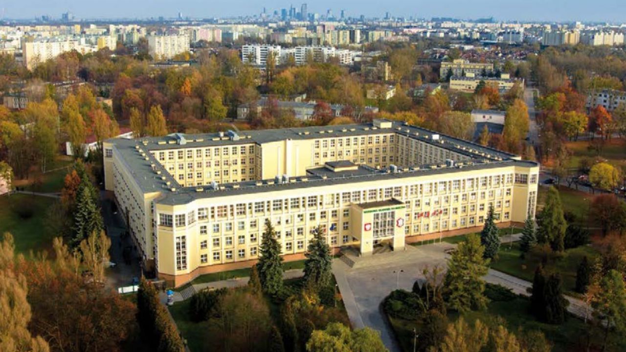 Jeden z zatrzymanych jest kierownikiem działu informatyki Wojskowej Akademii Technicznej (fot. mat.prasowe/wat.edu.pl) Jeden z zatrzymanych jest kierownikiem działu informatyki Wojskowej Akademii Technicznej (fot. mat.prasowe/wat.edu.pl)