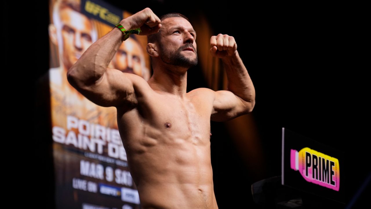 Mateusz Gamrot w niedzielę nad ranem polskiego czasu zmierzy się z Danem Hookerem na UFC 305 (fot. Getty)