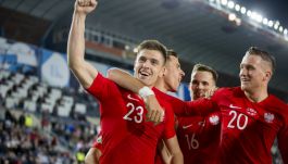 Do wygrana w tym tygodniu była m.in. koszulka reprezentacji Polski (fot. Getty Images)