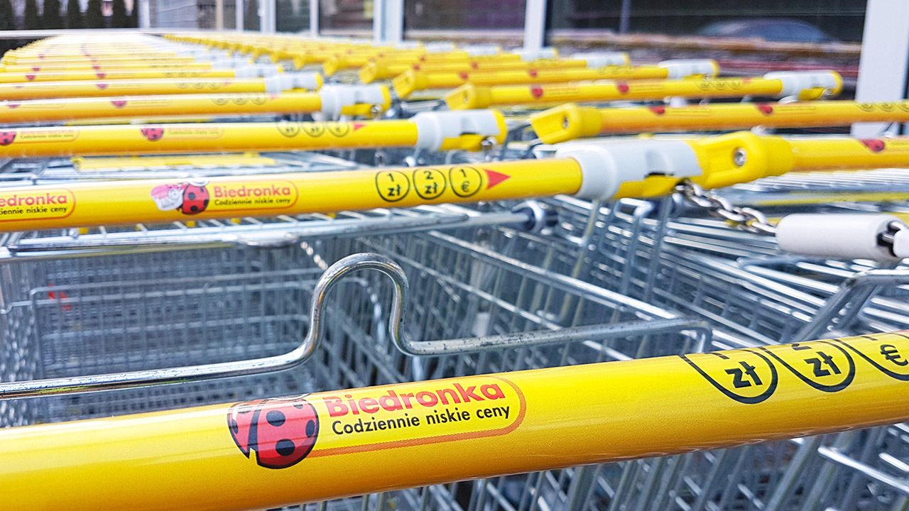 Dostawca zawierając umowę nie wie, ile będzie mógł zarobić na współpracy – uważa prezes UOKiK Marek Niechciał (fot. Shutterstock/WDnet Creation) Dostawca zawierając umowę nie wie, ile będzie mógł zarobić na współpracy – uważa prezes UOKiK Marek Niechciał (fot. Shutterstock/WDnet Creation)