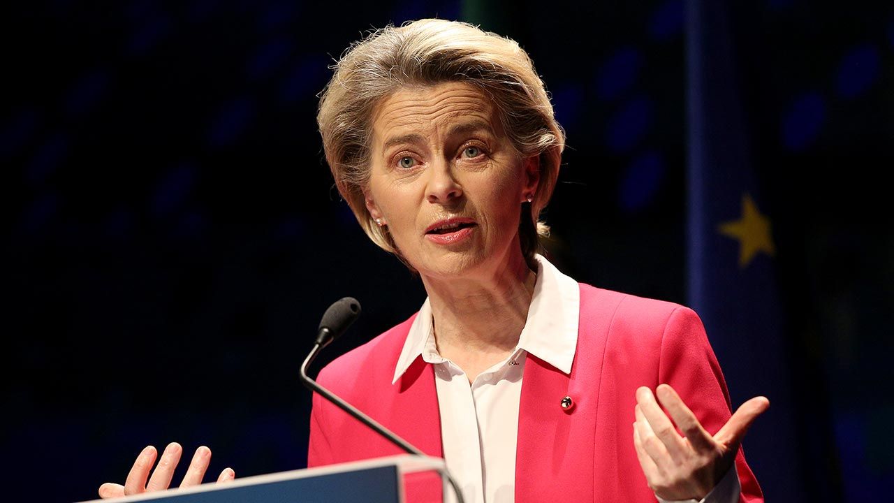 Szefowa KE Ursula von der Leyen (fot. Pedro Fiúza/NurPhoto via Getty Images) Szefowa KE Ursula von der Leyen (fot. Pedro Fiúza/NurPhoto via Getty Images)