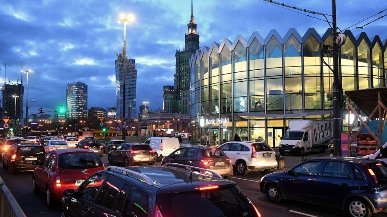 Goldman Sachs oczekuje, że wzrost gospodarczy mocno wróci pod koniec 2020 r. i utrzyma się przez 2021 r.(fot. arch.PAP/Radek Pietruszka) Goldman Sachs oczekuje, że wzrost gospodarczy mocno wróci pod koniec 2020 r. i utrzyma się przez 2021 r.(fot. arch.PAP/Radek Pietruszka)