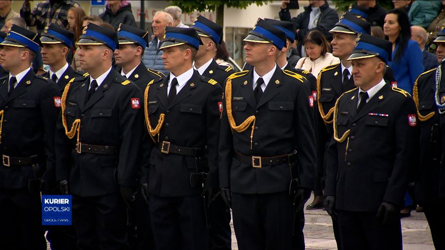Zawodowi i ochotnicy uhonorowani. Wojewódzkie Obchody Dnia Strażaka w Nysie