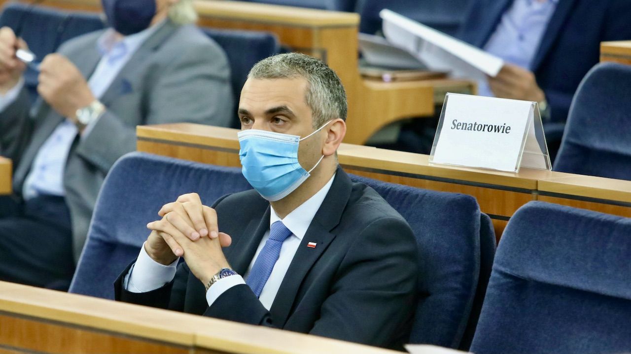 Senacka większość - opozycja wobec obozu rządzącego - zastanawia się nad umieszczeniem preambuły (fot. PAP/Wojciech Olkuśnik) Senacka większość - opozycja wobec obozu rządzącego - zastanawia się nad umieszczeniem preambuły (fot. PAP/Wojciech Olkuśnik)
