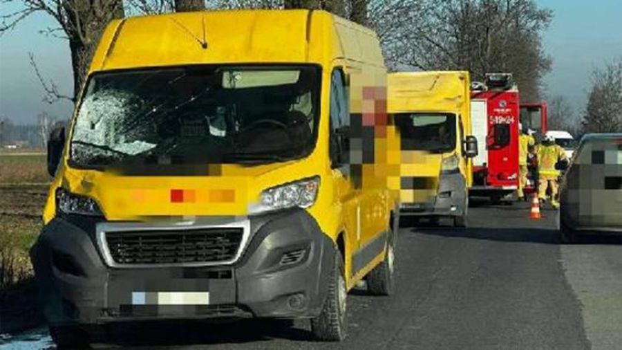 Doruchów: bus potrącił rowerzystkę. Nie żyje 63-latka (fot. KPP Ostrzeszów)