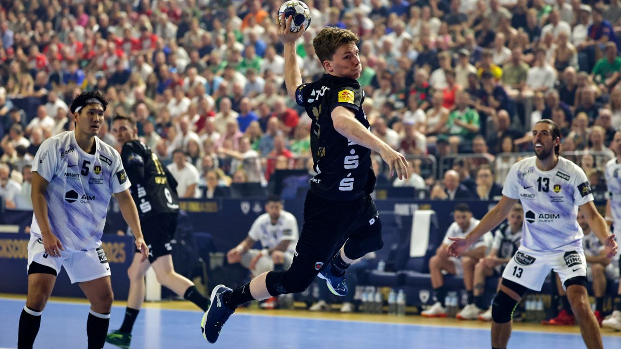 Kadr z meczu Fuechse Berlin – Nantes (fot. PAP/EPA)