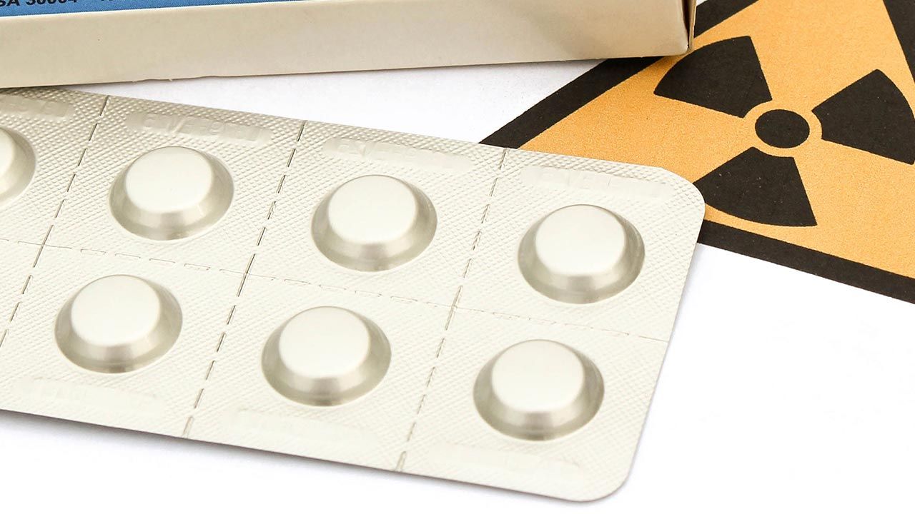 Tabletki jodku potasu (fot. Shutterstock)