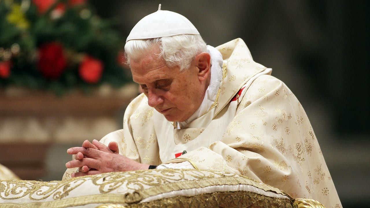 Papież senior Benedykt XVI (fot.  Franco Origlia/Getty Images)
