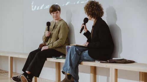 Писательница Ева Вежновец выступает во время презентации польского перевода ее книги «Па што ідзеш, воўча?».