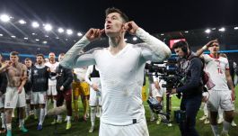 Robert Lewandowski podczas meczu z Walią (fot. Getty)