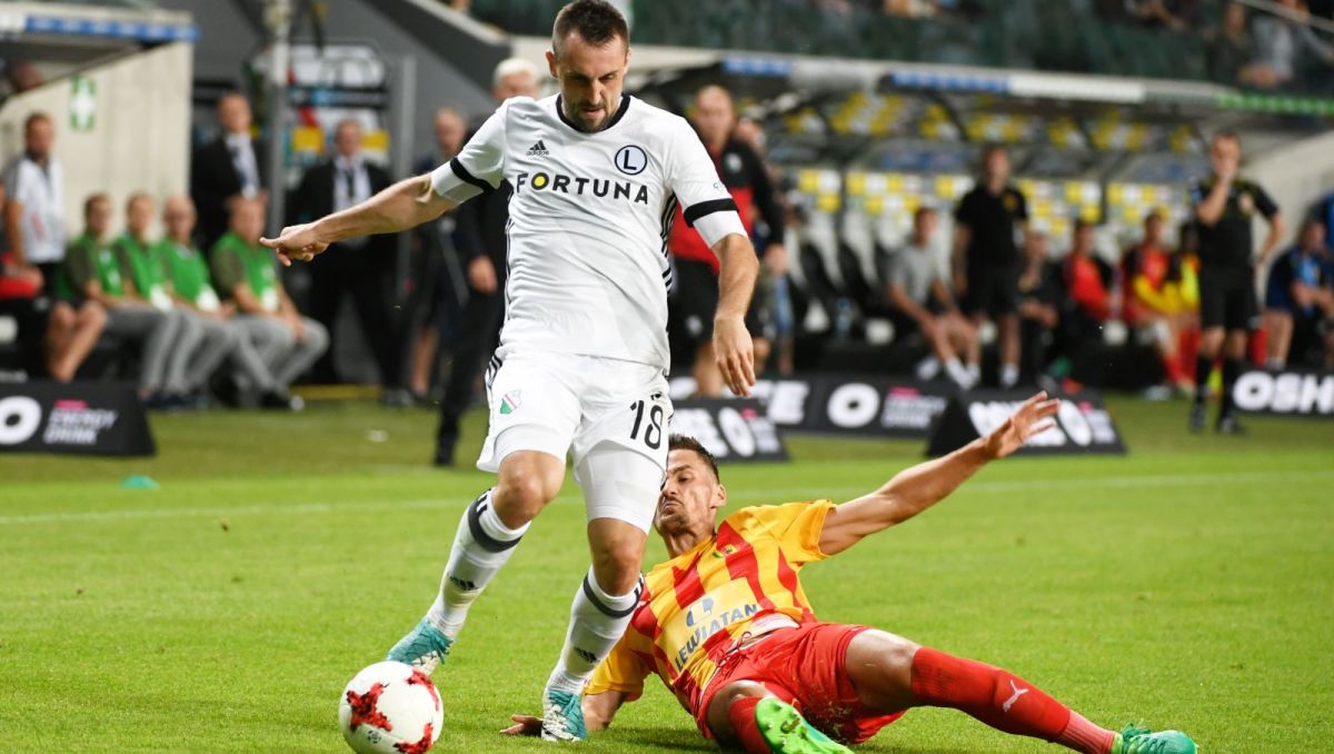 Michał Kucharczyk (L) i Adnan Kovacević (P) (fot. PAP/Bartłomiej Zborowski) Michał Kucharczyk (L) i Adnan Kovacević (P) (fot. PAP/Bartłomiej Zborowski)